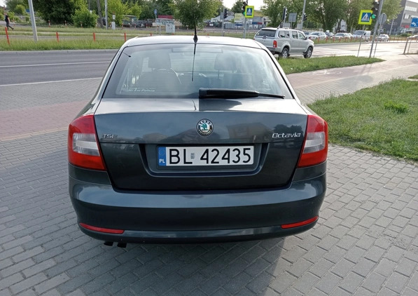 Skoda Octavia cena 16900 przebieg: 260000, rok produkcji 2012 z Łomża małe 172